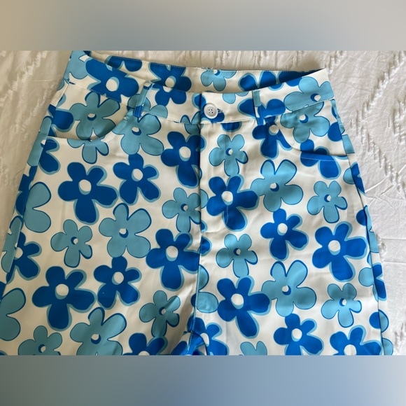 Shein Floral Blue Funky Patterned Pants White - Picture 3 of 6